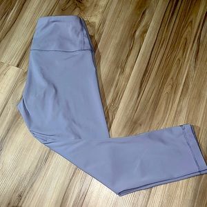 Light purple athletic leggings
